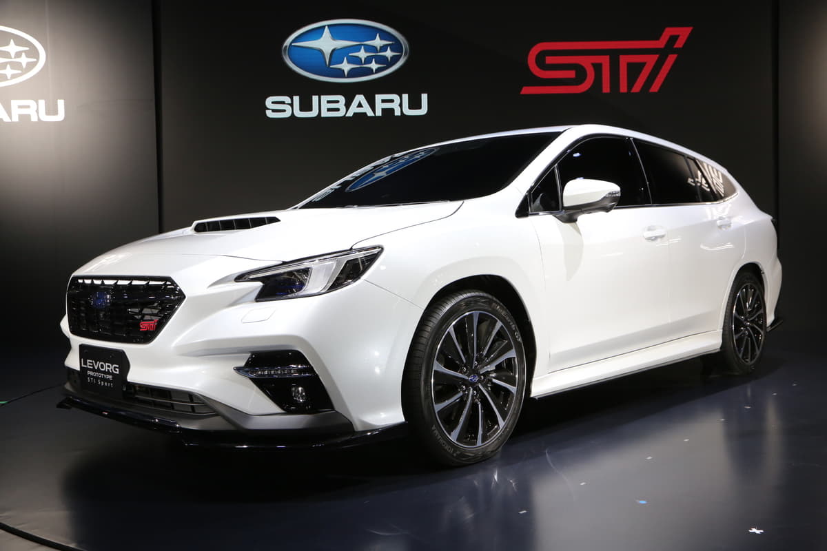 Subaru レヴォーグ Stiスポーツ を世界初公開 上質なスポーティを全身でアピール Auto Messe Web カスタム アウトドア 福祉車両 モータースポーツなどのカーライフ情報が満載
