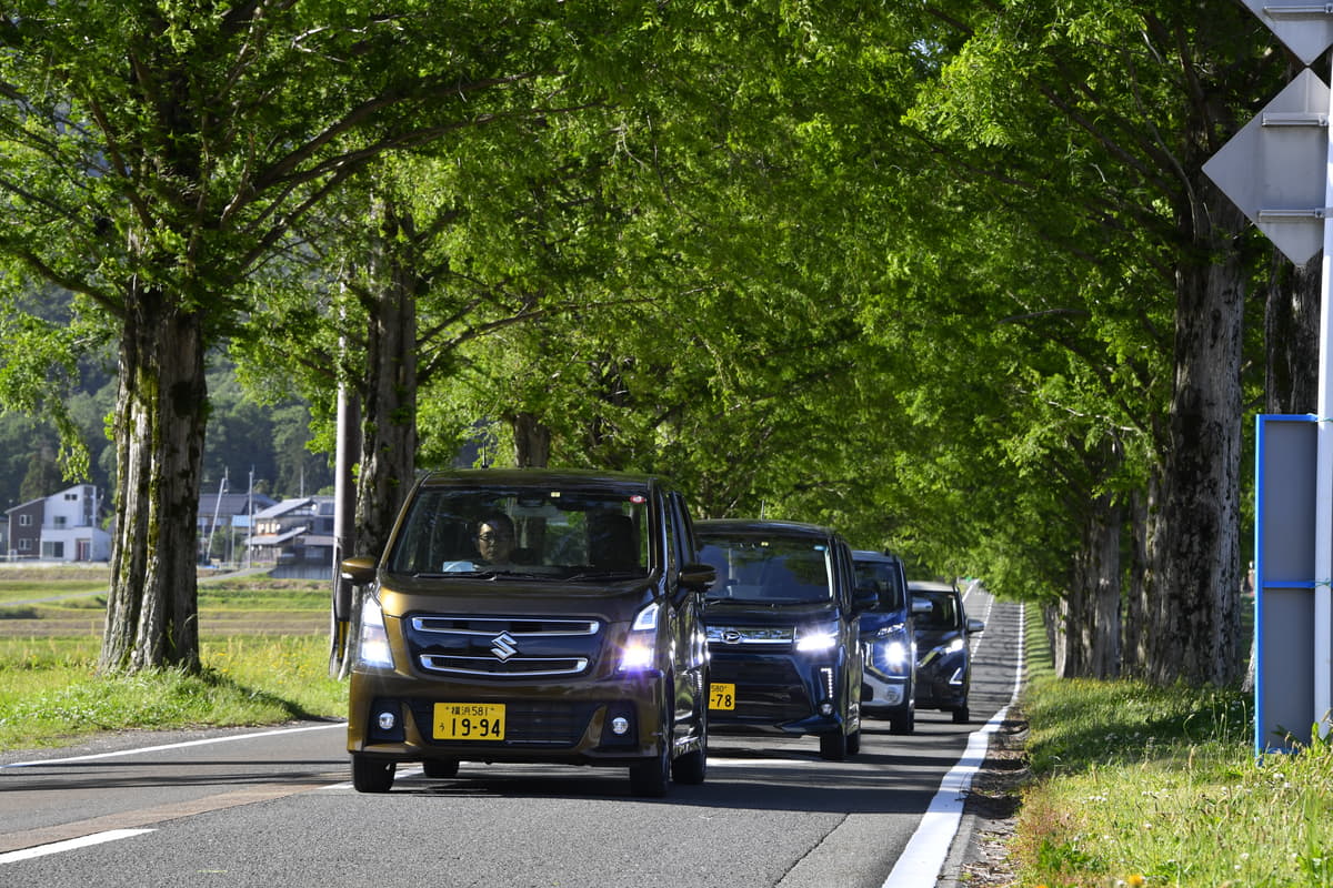 夜間走行はロービーム ハイビーム 本当に正しいヘッドライトの使い方 Auto Messe Web カスタム アウトドア 福祉車両 モータースポーツなどのカーライフ情報が満載