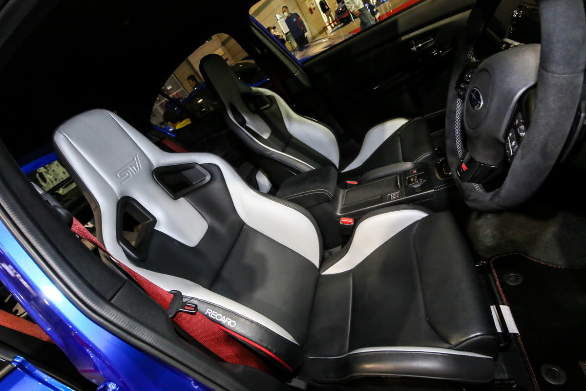 スバル車の象徴 青いボディカラー が第3世代へ Sti Sportコンセプトに込められた想いとは 大阪オートメッセ Auto Messe Web カスタム アウトドア 福祉車両 モータースポーツなどのカーライフ情報が満載