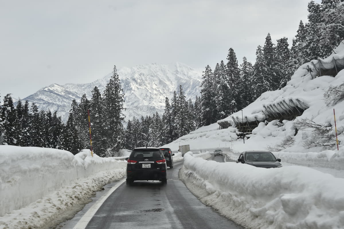冬はクルマが錆びやすい 道路凍結防止剤 の役割と愛車を守る方法 Auto Messe Web カスタム アウトドア 福祉車両 モータースポーツなどのカーライフ情報が満載
