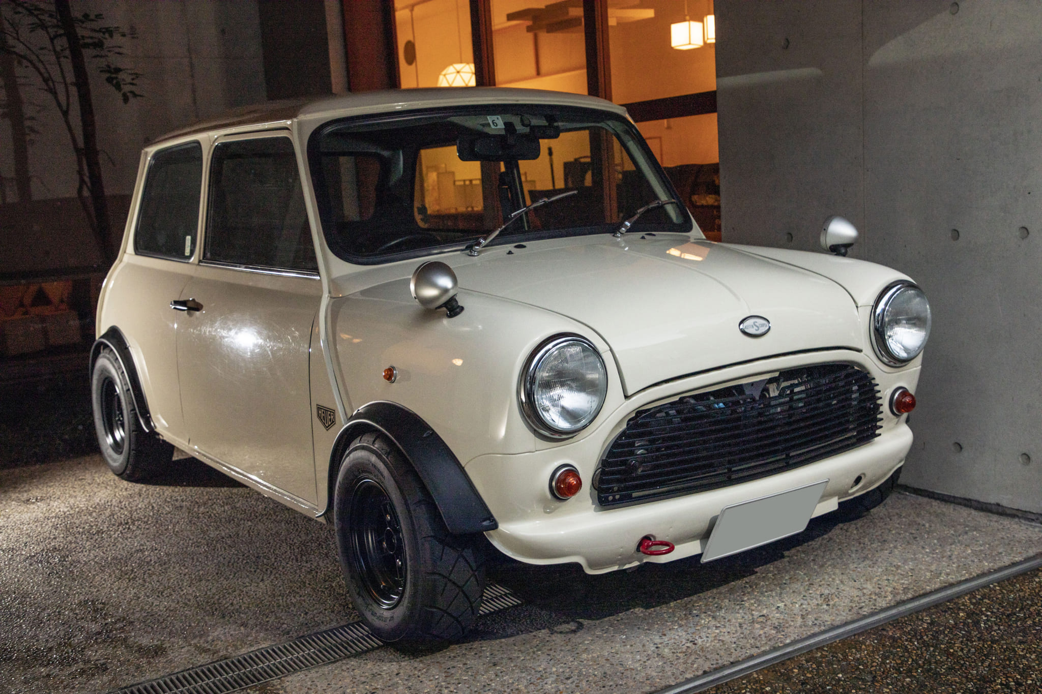 本当の「カフェ」が語源！ 旧車の「ちょいワル」カスタム「カフェ