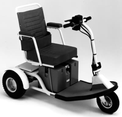 セニアカー HONDA 電動車椅子 ML100 シニアカー 電動四輪車いす「モンパルML100」を新発売 | Honda 企業情報サイト