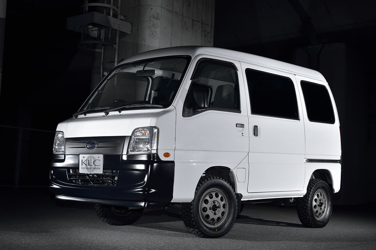 KLCの轟でリフトアップしたサンバーバン