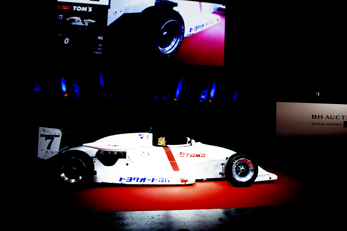 FOOTWORK アロウズ鈴木亜久里号