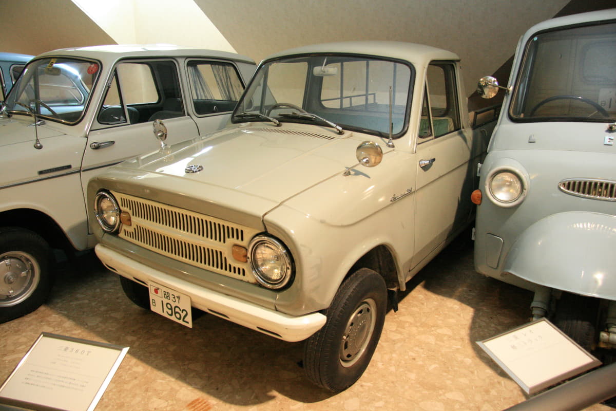 三菱自動車A型 960px-Mitsubishi_Model_A.jpg