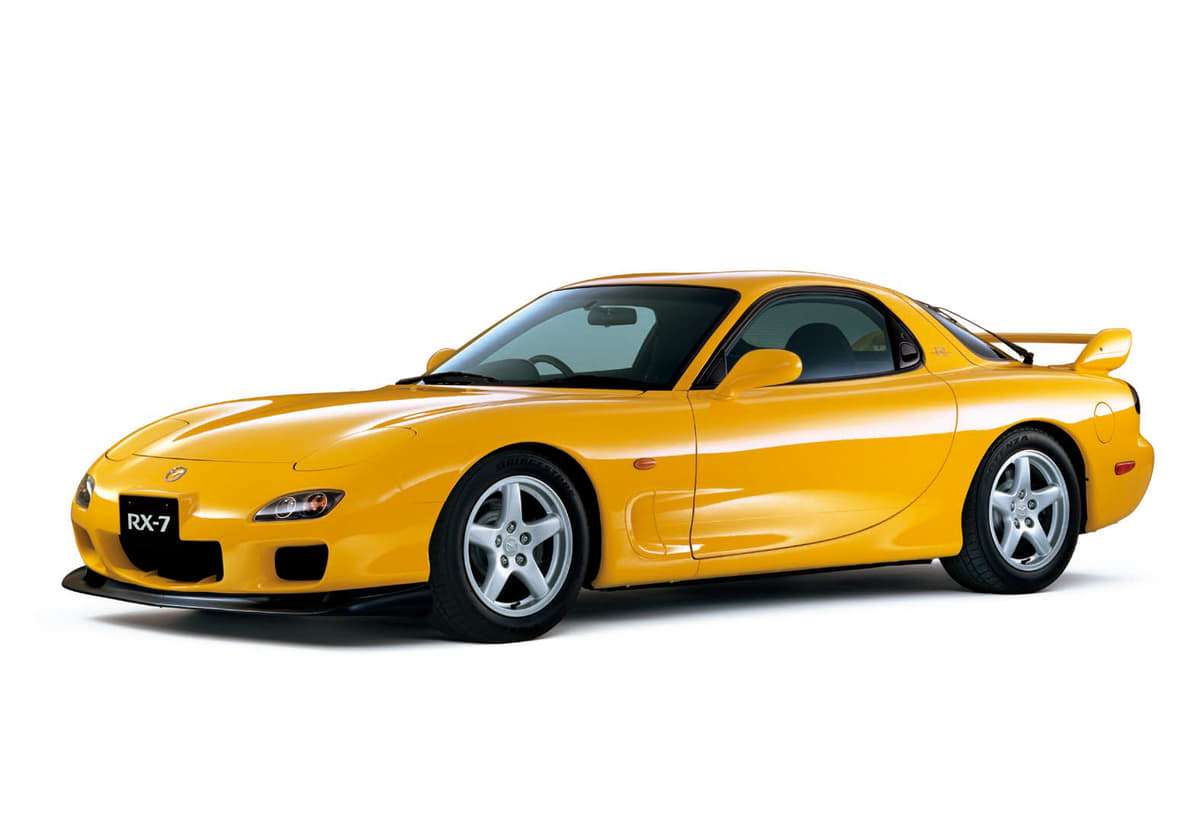 2003年まで製造された3代目のRX-7