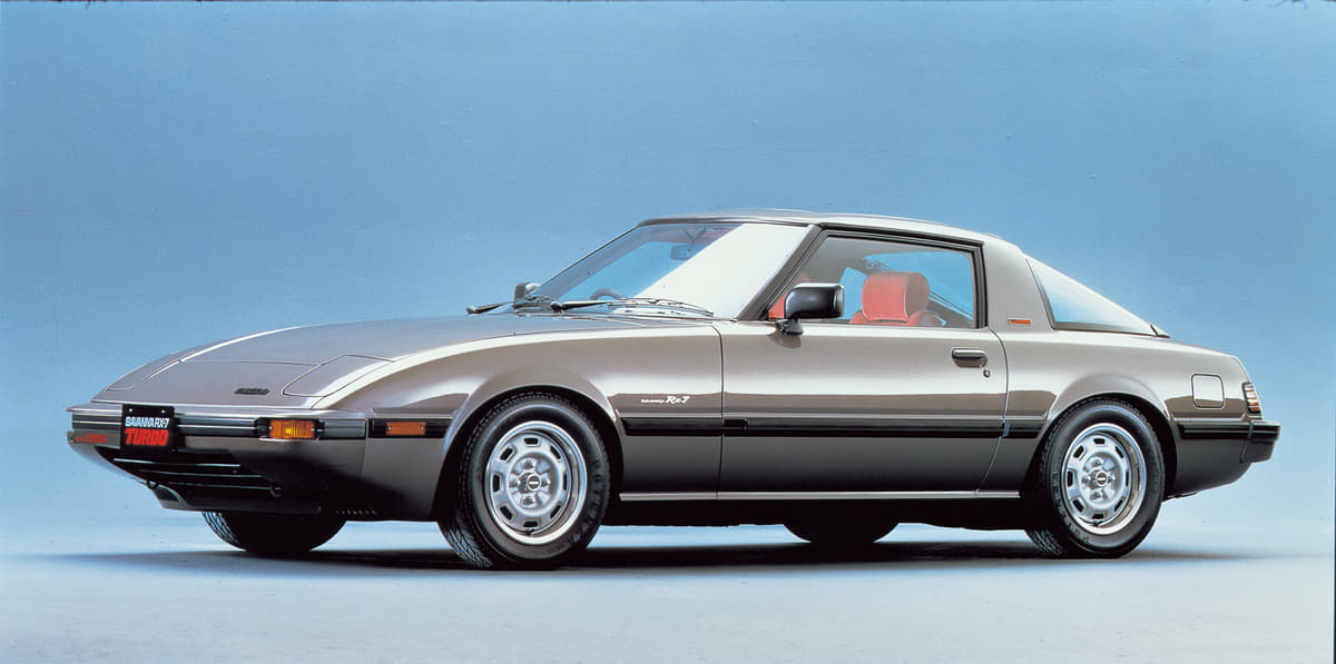 1978年に発表されたサバンナRX-7（SA22C）