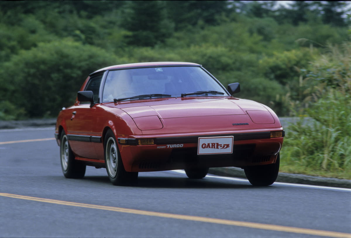 SA22C型サバンナRX-7の走り