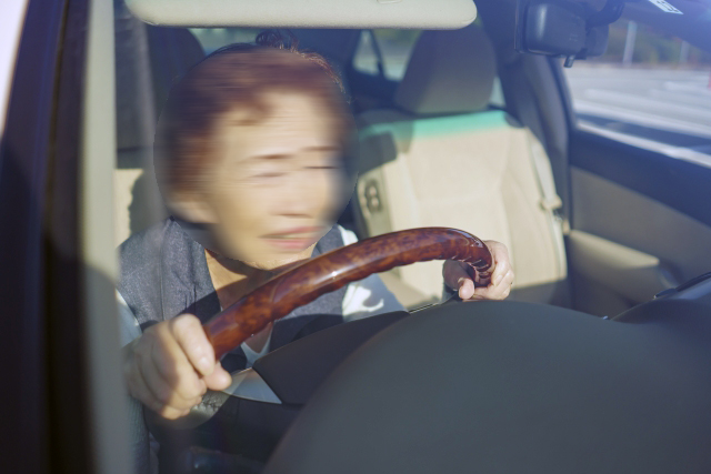 身体が衰えていることを意識して運転することが大事