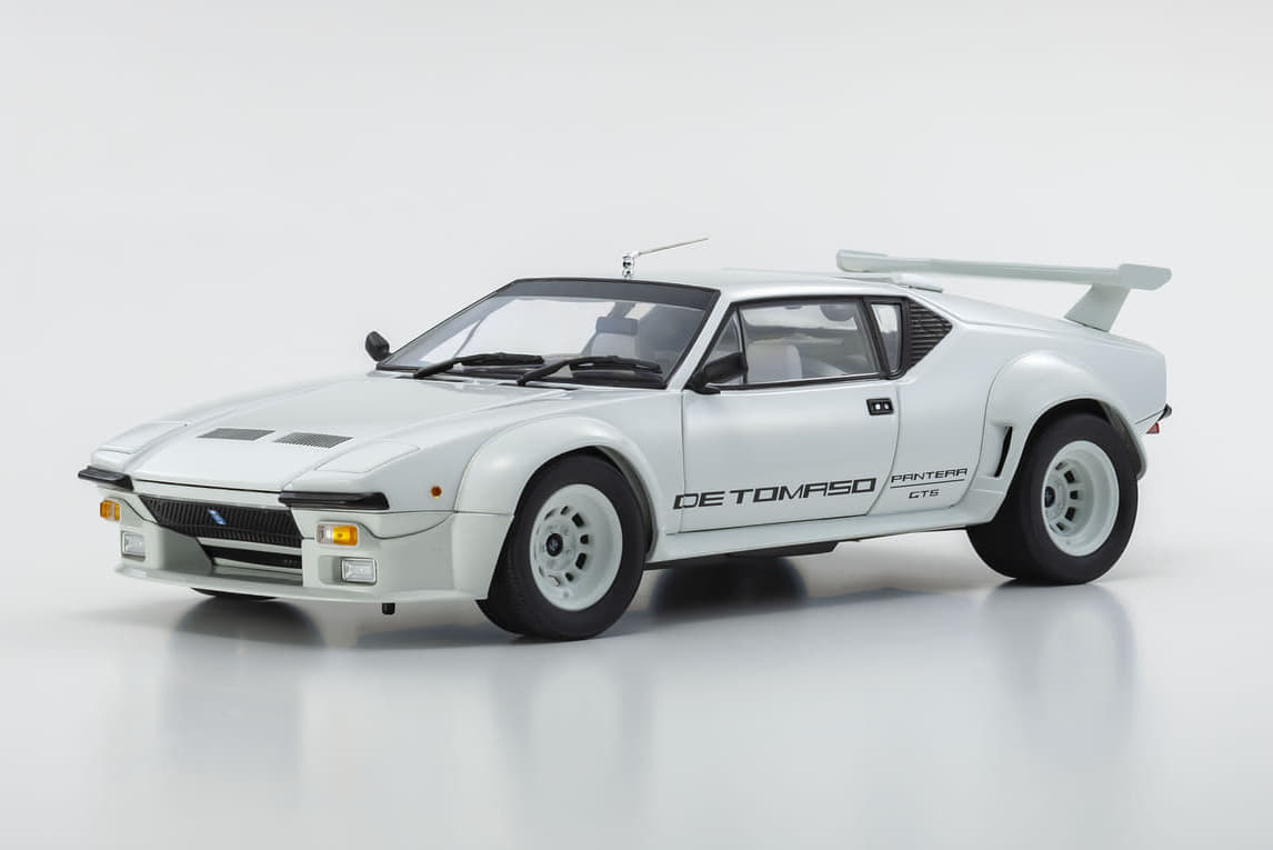 サーキットの狼」第1巻に登場した懐かしのスーパーカー！ 「デ・トマソパンテーラ」1/18スケールが京商より発売開始 | AUTO MESSE  WEB（オートメッセウェブ） ～カスタム・アウトドア・福祉車両・モータースポーツなどのカーライフ情報が満載～