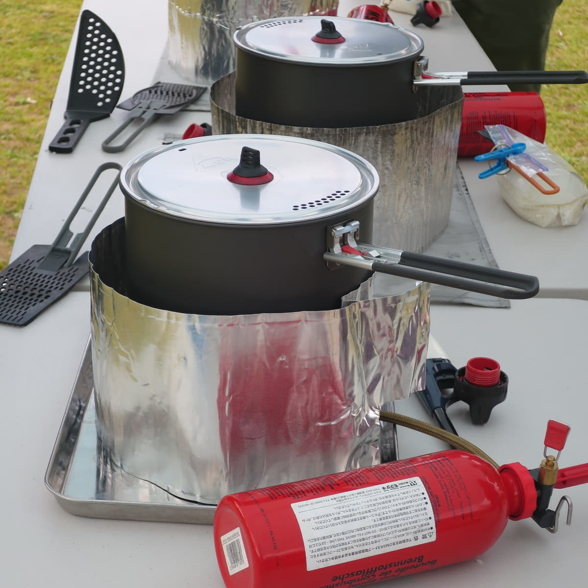 バーナーを使った調理風景