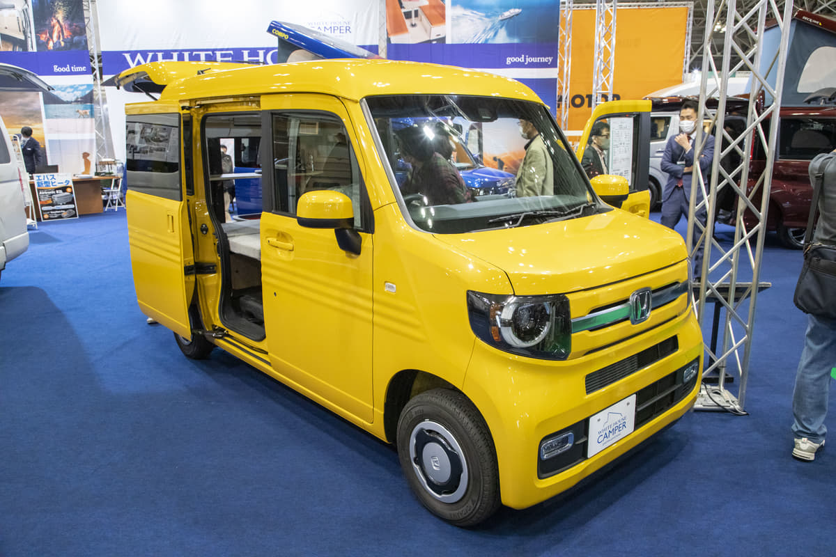 車中泊仕様のホンダ・N-VAN