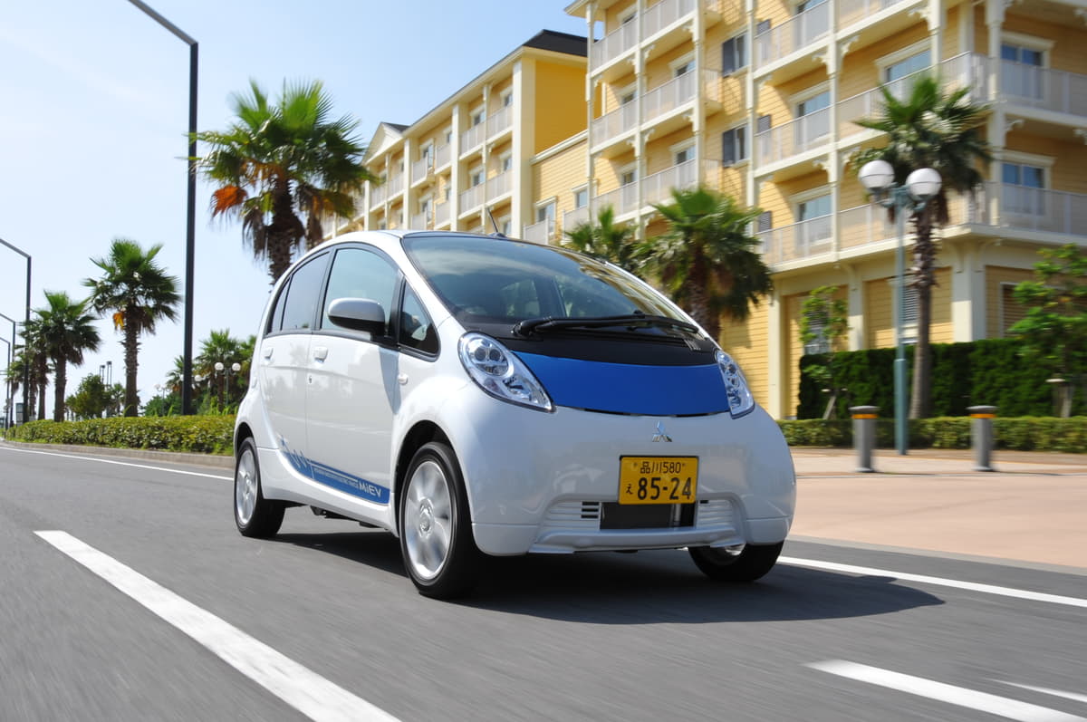 小さな高級EVとも言えるi-MiEV