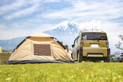 愛車自慢のキャンパーinふもとっぱら