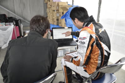 サーキット初心者はタイヤなどのボトムからクルマ作りすることが大切
