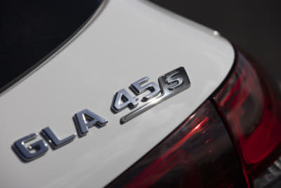 似て非なるコンパクトSUVのハイパフォーマー「GLA35」「GLA45S」