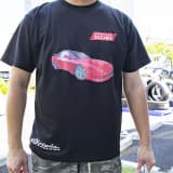 愛車をデザインしたショップのTシャツ