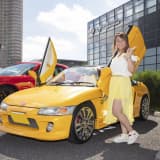 キティちゃん仕様にデコったビートとオーナー