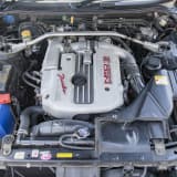 搭載するRB25DETエンジン