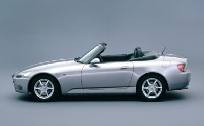 AP1型S2000の幌を収納したオープンスタイル