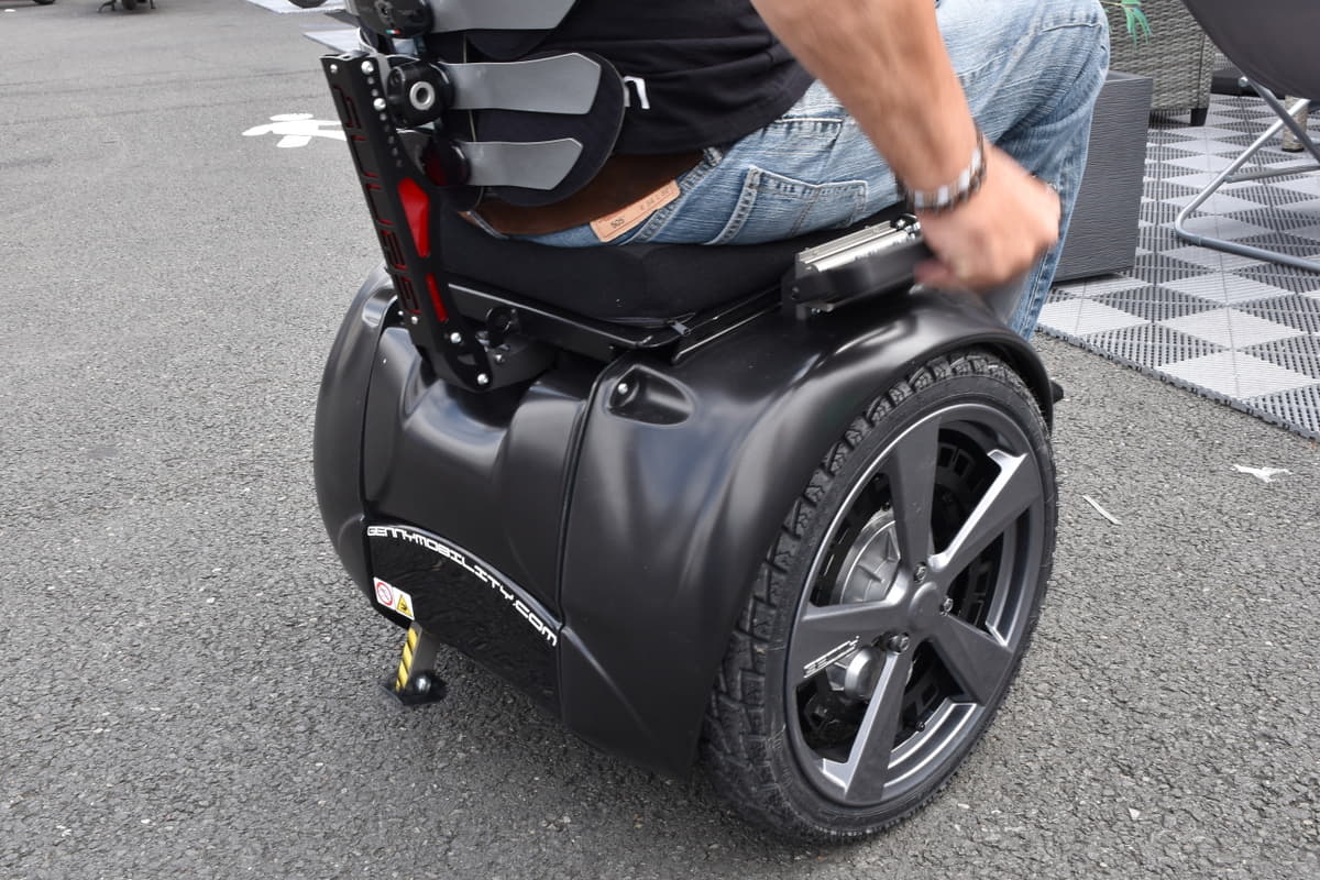 Gennyの伸縮スタンド用レバー