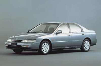 5代目アコードセダン