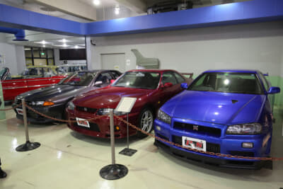 岡谷のスカイラインミュウジアムに展示されるR34