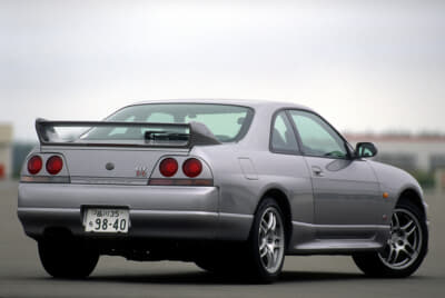 R33GT-Rのリヤビュー