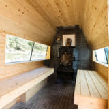 大自然の中のサウナカーは最高