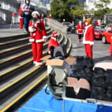 【画像】メリークリスマス！　サンタが操る「ロードスター」が2年ぶりに横浜の名所を疾走 〜 画像7