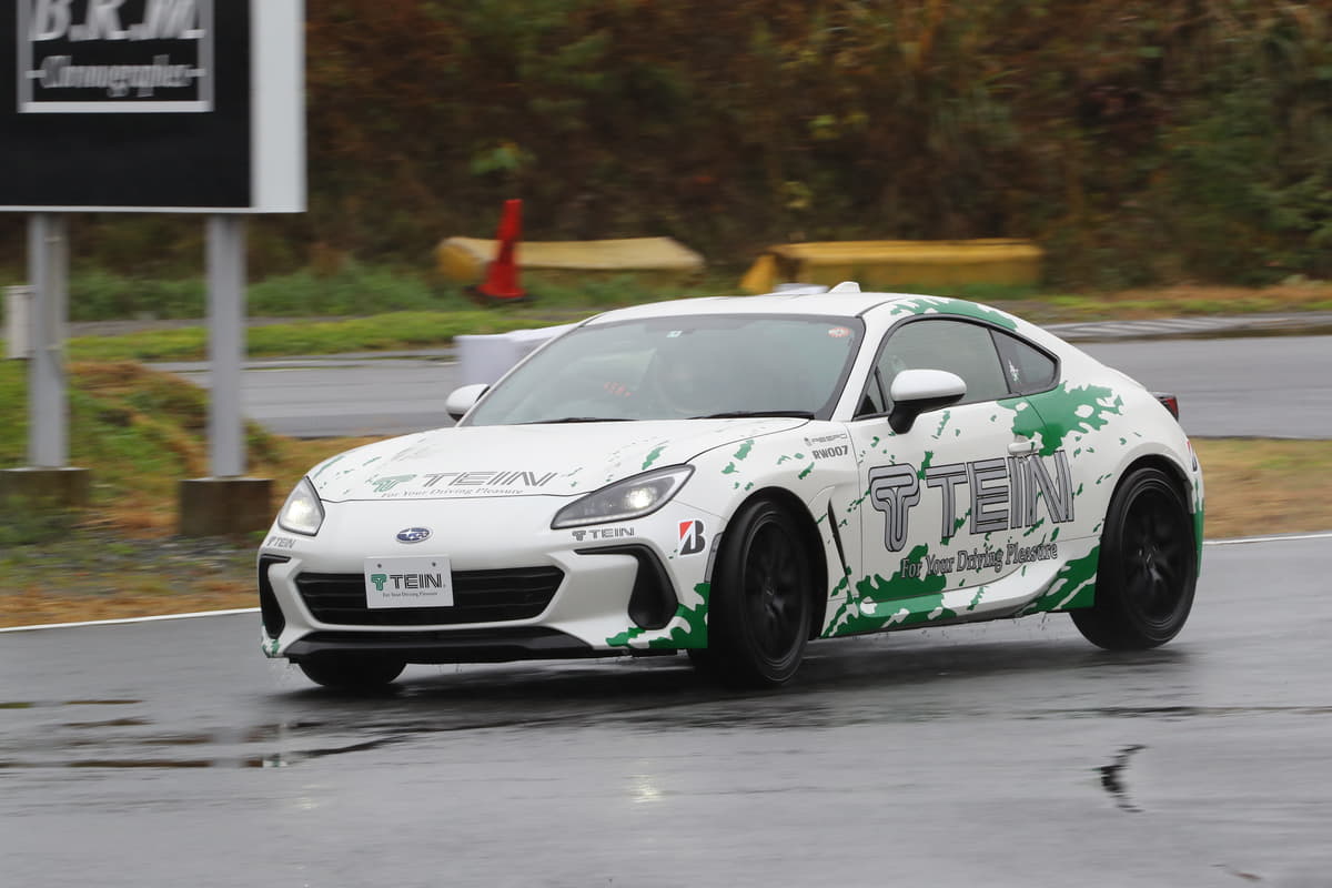 86 brz TEIN 車高調 ストリートフレックス 分解点検・簡易清掃済