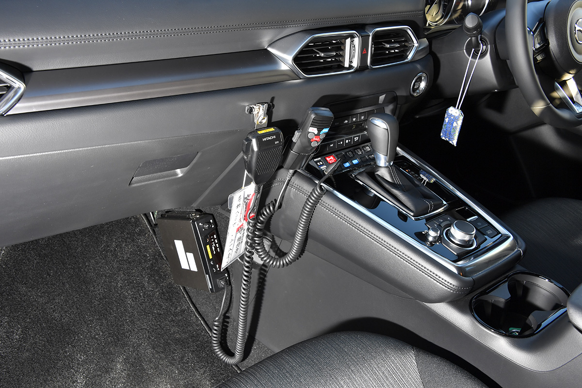 法務省特別機動隊の指揮官車に選ばれたマツダCX-8