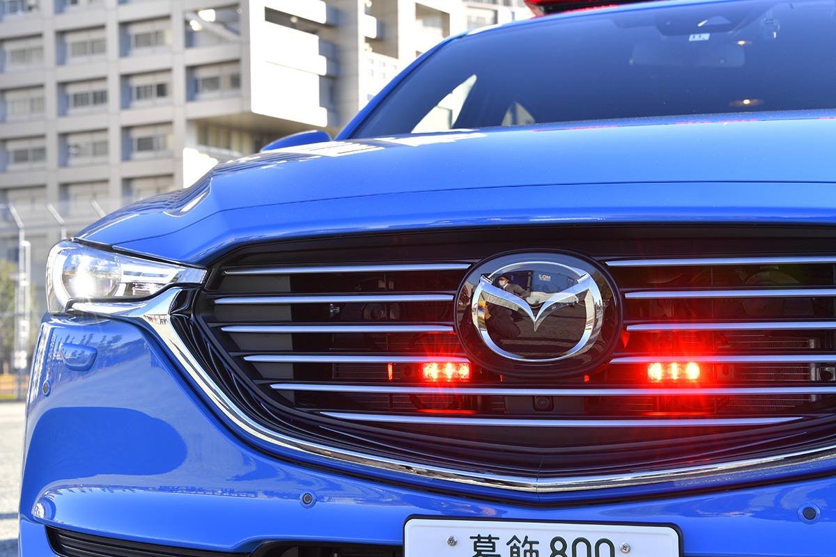 法務省特別機動隊の指揮官車に選ばれたマツダCX-8