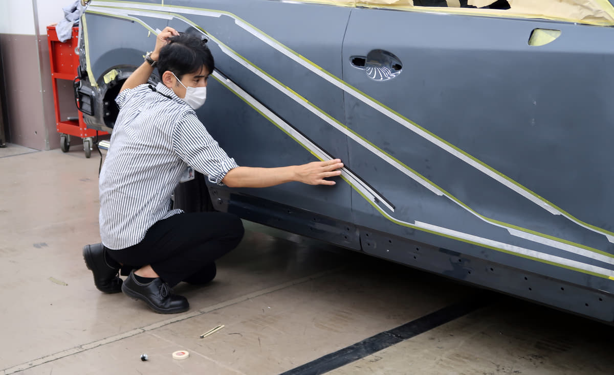 法務省特別機動隊の指揮官車に選ばれたマツダCX-8