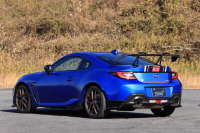 BRZ S STIパーツ装着車（リヤスタイル）