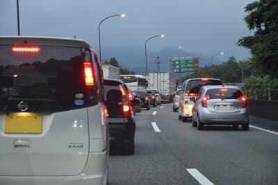 高速道路（渋滞）