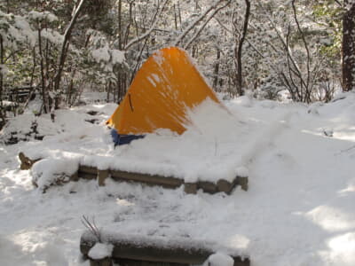 雪中キャンプ