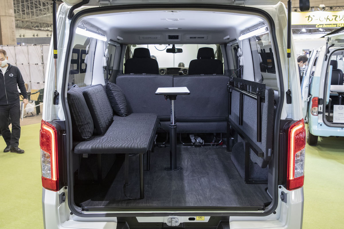 Amw Businessvan Campbest Gazou1 Auto Messe Web カスタム アウトドア 福祉車両 モータースポーツなどのカーライフ情報が満載