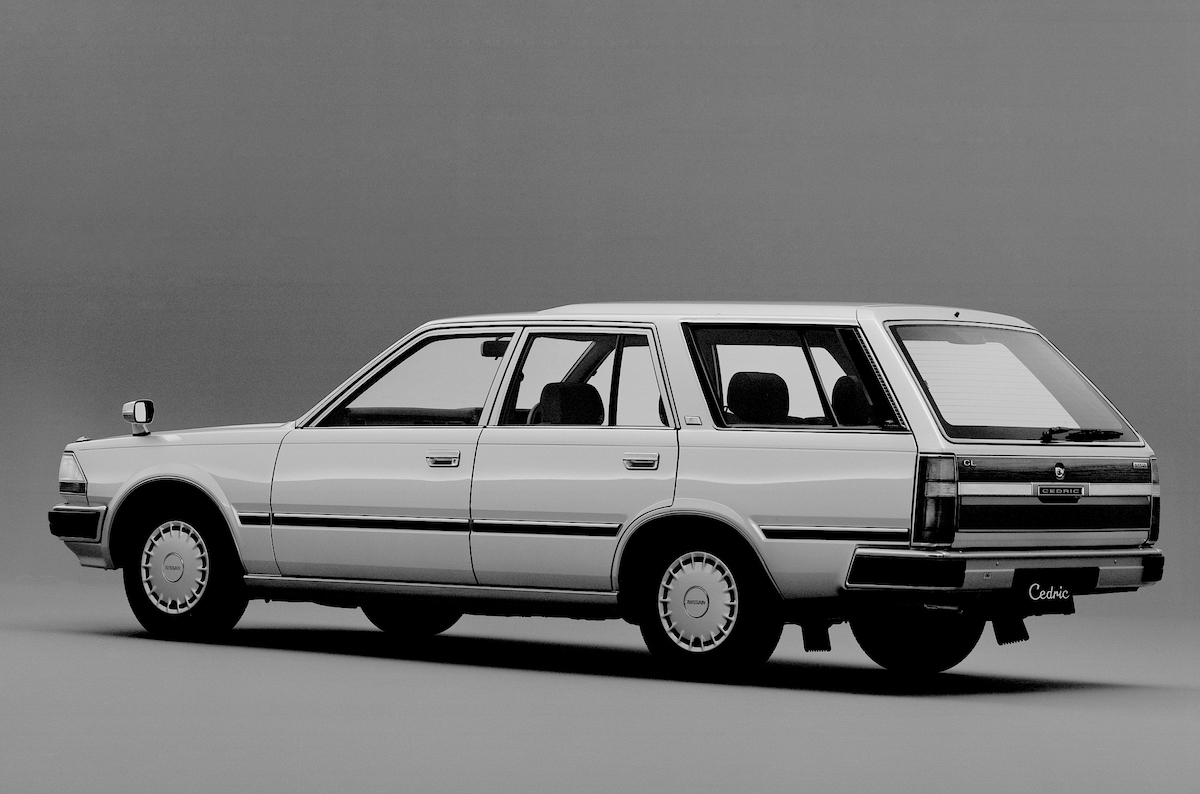 Amw Camp Vintagecar Cedric01 2 Auto Messe Web カスタム アウトドア 福祉車両 モータースポーツなどのカーライフ情報が満載