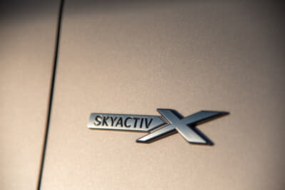 内燃機関のさらなる可能性をになうSKYACTIV-X