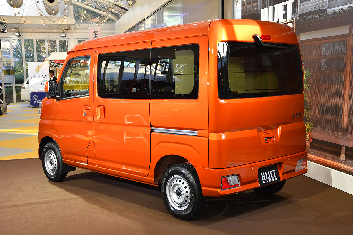 commercial Vehicle47 Auto Messe Web カスタム アウトドア 福祉車両 モータースポーツなどのカーライフ情報が満載