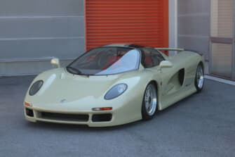 ワコールと童夢とスバルが手を組んだスーパーカー！　市販は幻と消えた「 ジオット・キャスピタ」とは