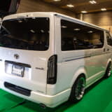 GR8 HIACE NARROW BODY KITのリヤスタイル