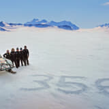 【画像】南極を走るのにオフローダーじゃなくて65年前のポルシェ！　ソリとキャタピラを履いた356Aの魔改造っぷりが衝撃だった 〜 画像17