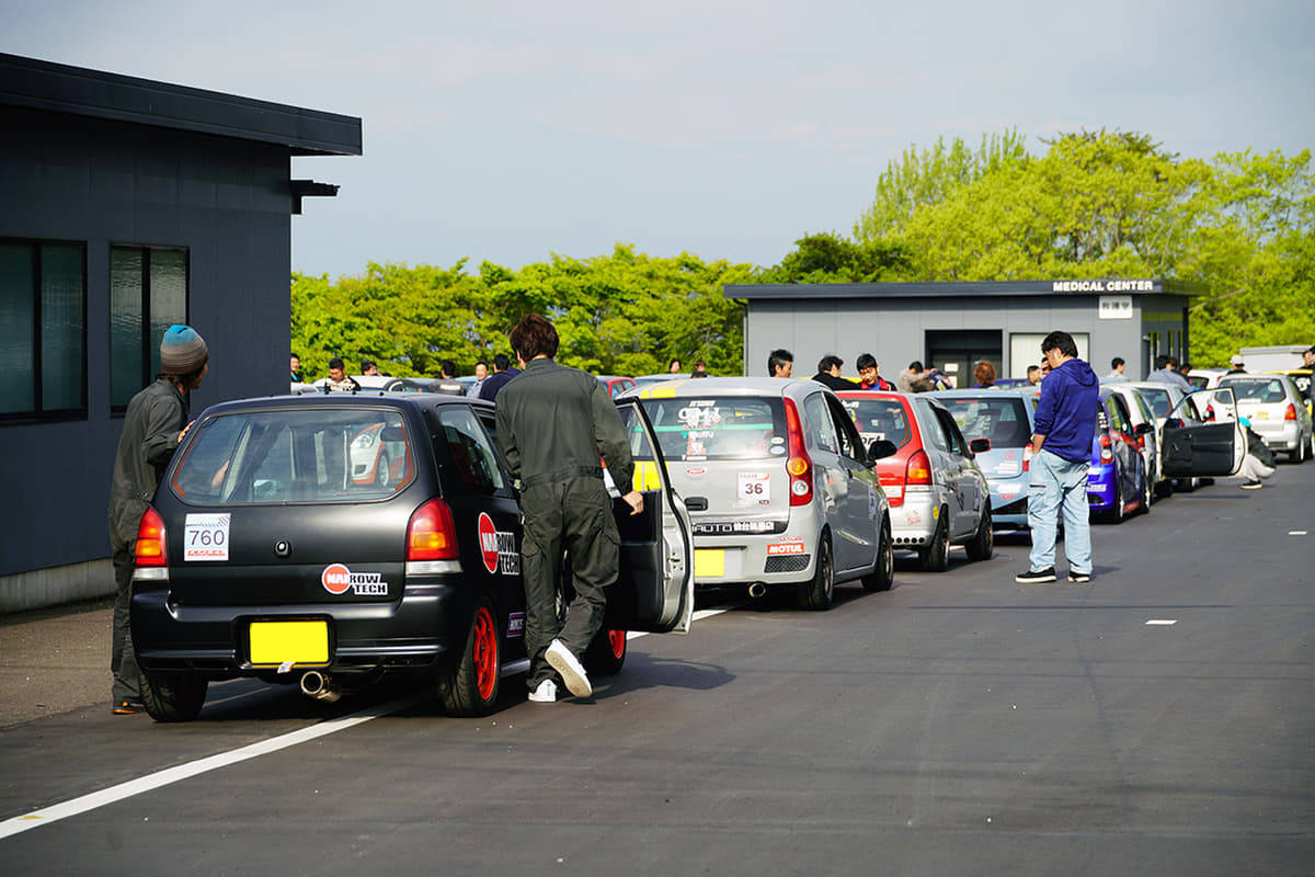 草レースのイメージカットその2