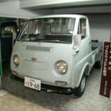 ミニエースのヘッドライトの間にあるのはベンチレーター