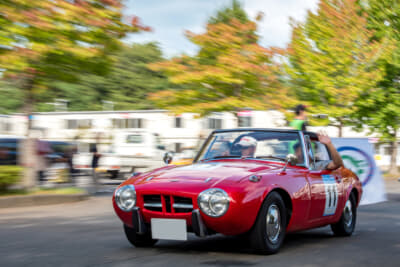 トヨタ初のスポーツカーとして1965年に誕生した「スポーツ800」