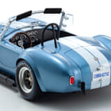 タイヤのレタリングとブルーリボンもポイント