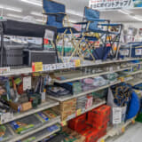 コメリのアウトドアOB売り場