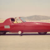 【画像】バイク？　クルマ？　前後２輪だけど「自立できる」60年前の謎のコンセプトカー「フォード・ジャイロン」が強烈すぎる 〜 画像15